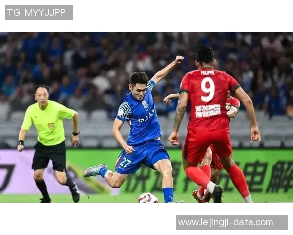 中超激战巴萨逆转切尔西绝杀引发争议判罚全场沸腾