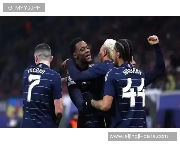 世界杯惊现冷门利物浦与皇马战成平局战术解析引发热议